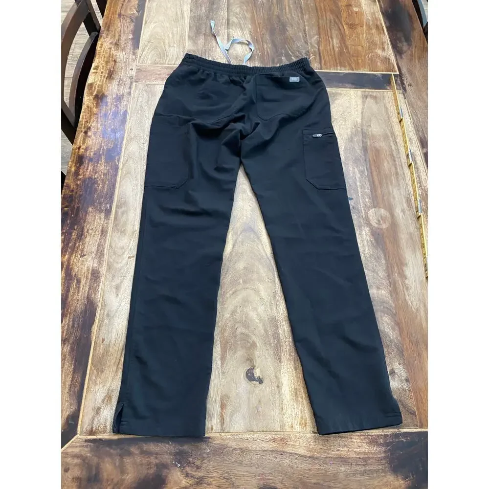 FIGS Men's Black Kade Cargo Scrub Pants Size small